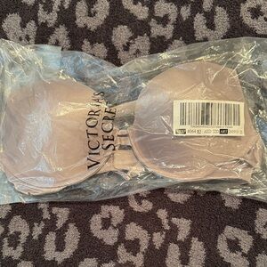 Victoria's Secret Strapless Bra in Light Beige